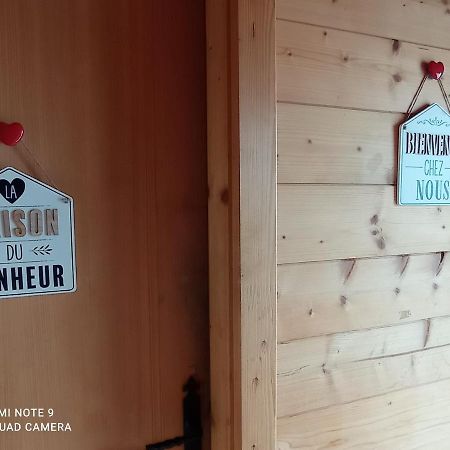 Chalet Familial En Bois A 150 M De La Mer Santec Exterior foto